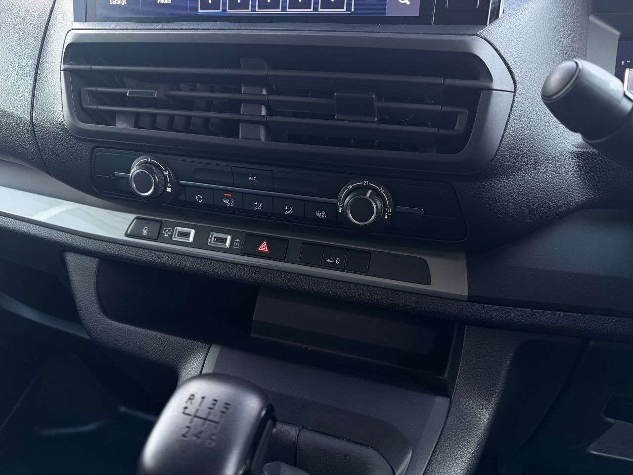 2024 VAUXHALL VIVARO 2024 VAUXHALL VIVARO