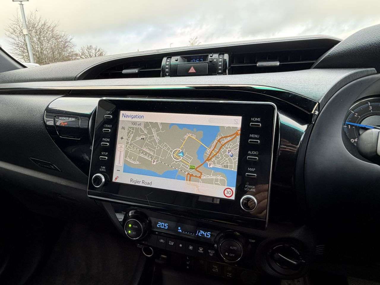 2022 TOYOTA HI-LUX 2022 TOYOTA HI-LUX