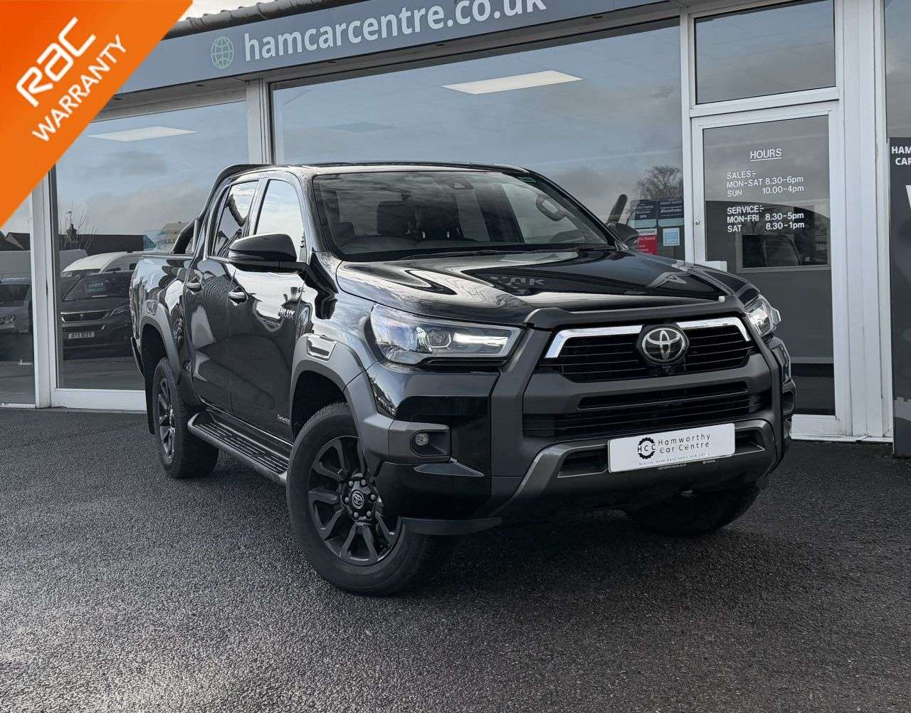 A 2022 TOYOTA HI-LUX 2.8 D-4D Invincible X Pickup Double Cab 4dr Diesel Auto 4WD Euro 6 (s/s) (2 A 2022 TOYOTA HI-LUX 2.8 D-4D Invincible X Pickup Double Cab 4dr Diesel Auto 4WD Euro 6 (s/s) (2