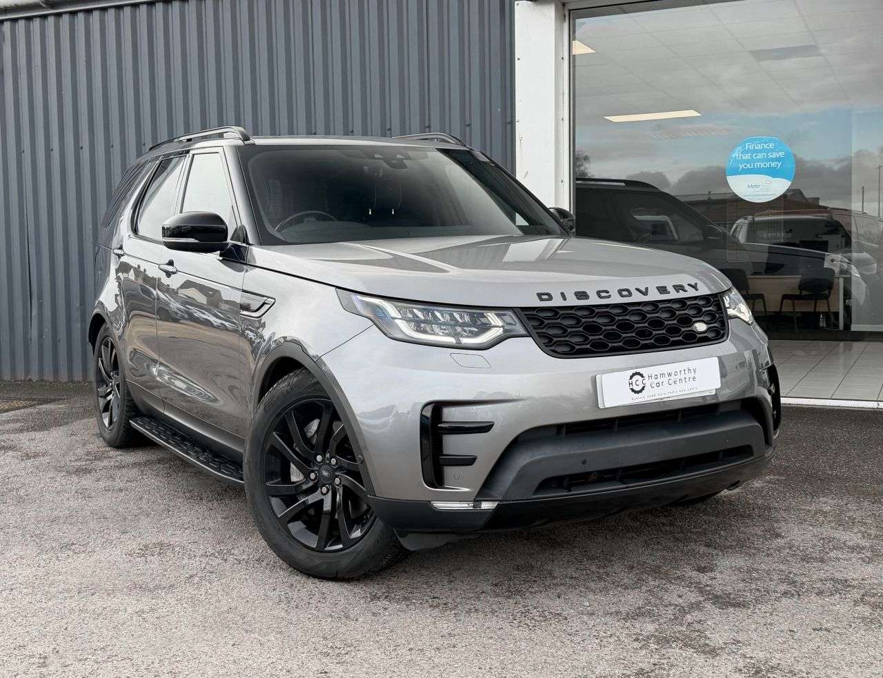 A 2020 LAND ROVER DISCOVERY 3.0 SD V6 HSE SUV 5dr Diesel Auto 4WD Euro 6 (s/s) (306 ps) ELECTRIC DEPLOY A 2020 LAND ROVER DISCOVERY 3.0 SD V6 HSE SUV 5dr Diesel Auto 4WD Euro 6 (s/s) (306 ps) ELECTRIC DEPLOY