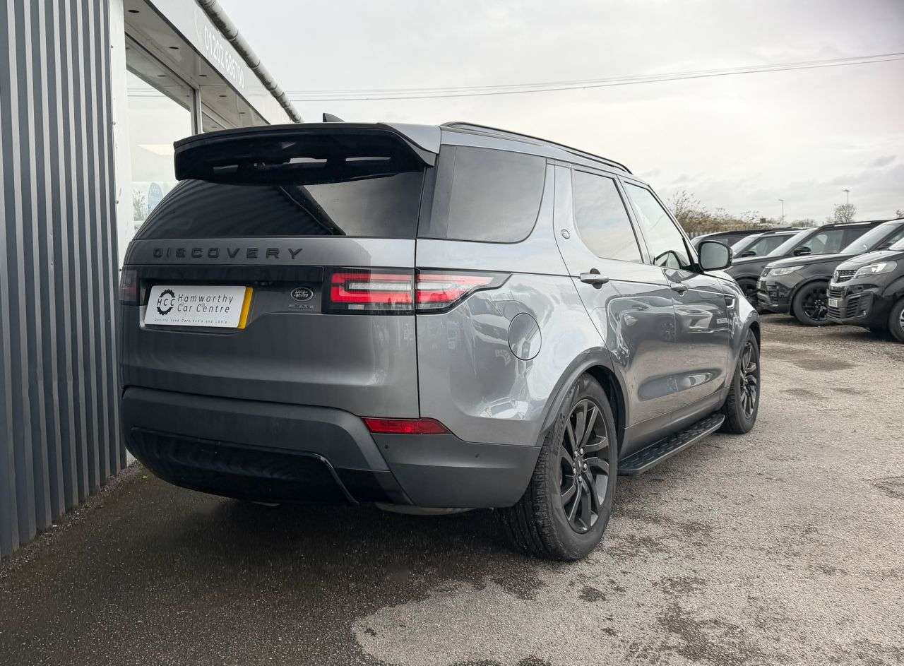 A 2020 LAND ROVER DISCOVERY 3.0 SD V6 HSE SUV 5dr Diesel Auto 4WD Euro 6 (s/s) (306 ps) ELECTRIC DEPLOY A 2020 LAND ROVER DISCOVERY 3.0 SD V6 HSE SUV 5dr Diesel Auto 4WD Euro 6 (s/s) (306 ps) ELECTRIC DEPLOY