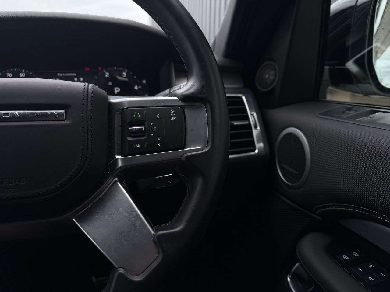 2024 LAND ROVER DISCOVERY 2024 LAND ROVER DISCOVERY