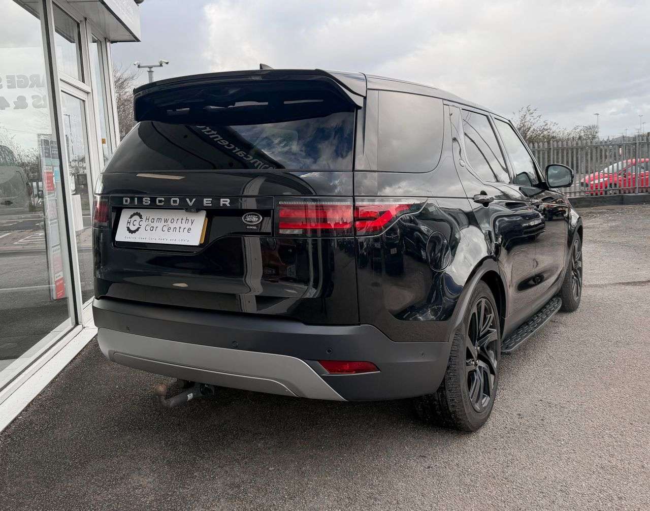 A 2021 LAND ROVER DISCOVERY 3.0 D300 MHEV HSE SUV 5dr Diesel Auto 4WD Euro 6 (s/s) (300 ps) 5 SEATS NO A 2021 LAND ROVER DISCOVERY 3.0 D300 MHEV HSE SUV 5dr Diesel Auto 4WD Euro 6 (s/s) (300 ps) 5 SEATS NO