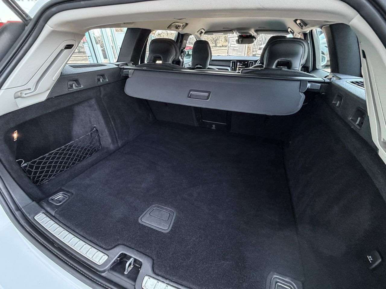 2021 VOLVO V60 2021 VOLVO V60