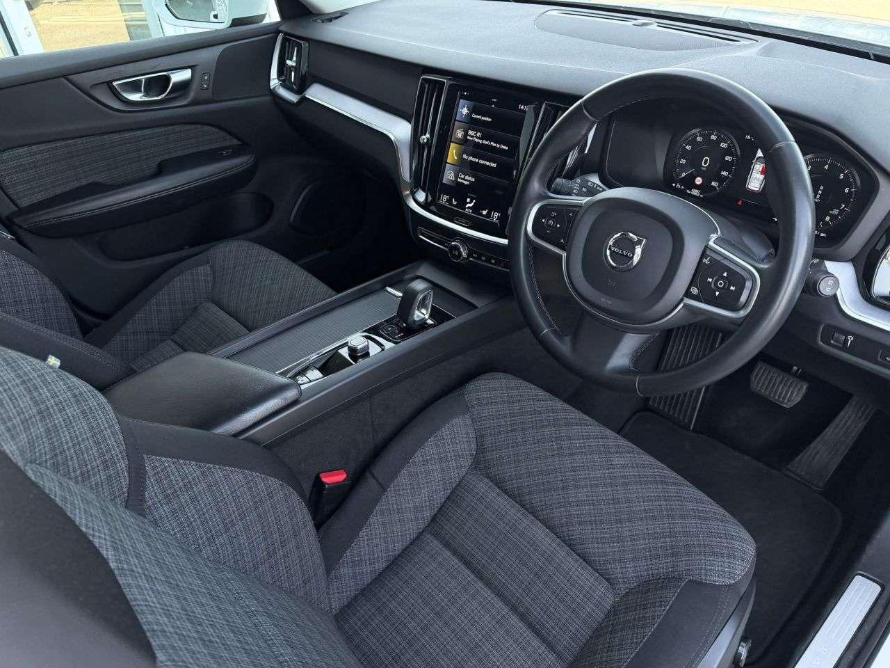 2021 VOLVO V60 2021 VOLVO V60