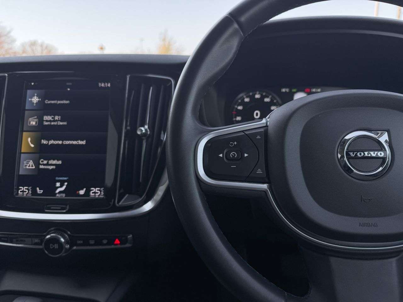 2021 VOLVO V60 2021 VOLVO V60