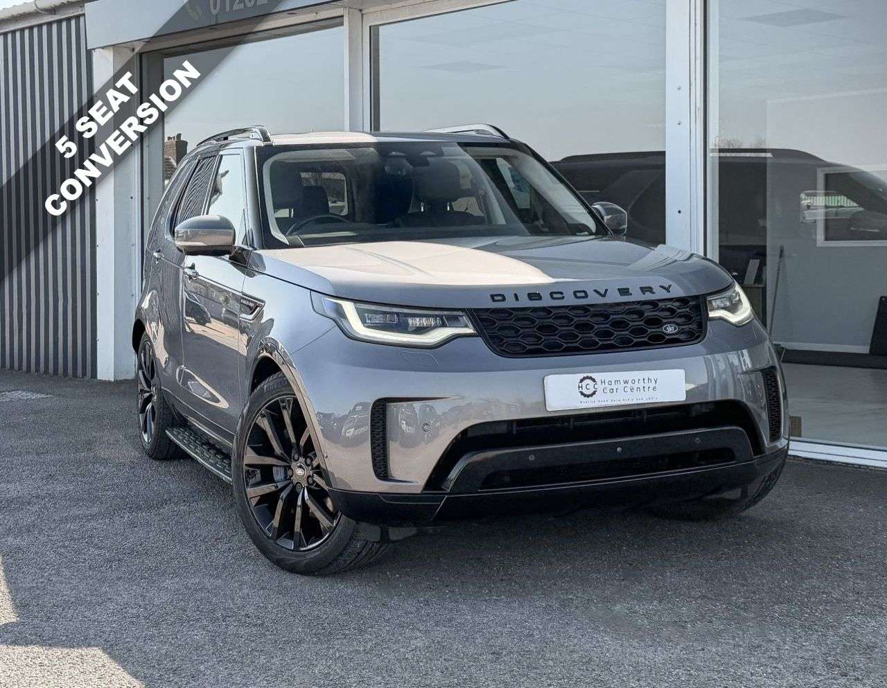 A 2021 LAND ROVER DISCOVERY 3.0 D300 MHEV SE SUV 5 SEATS 5dr Diesel Auto 4WD Euro 6 (s/s) (300 ps) ELEC A 2021 LAND ROVER DISCOVERY 3.0 D300 MHEV SE SUV 5 SEATS 5dr Diesel Auto 4WD Euro 6 (s/s) (300 ps) ELEC