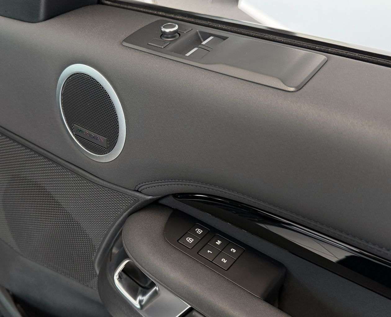2021 LAND ROVER DISCOVERY 2021 LAND ROVER DISCOVERY