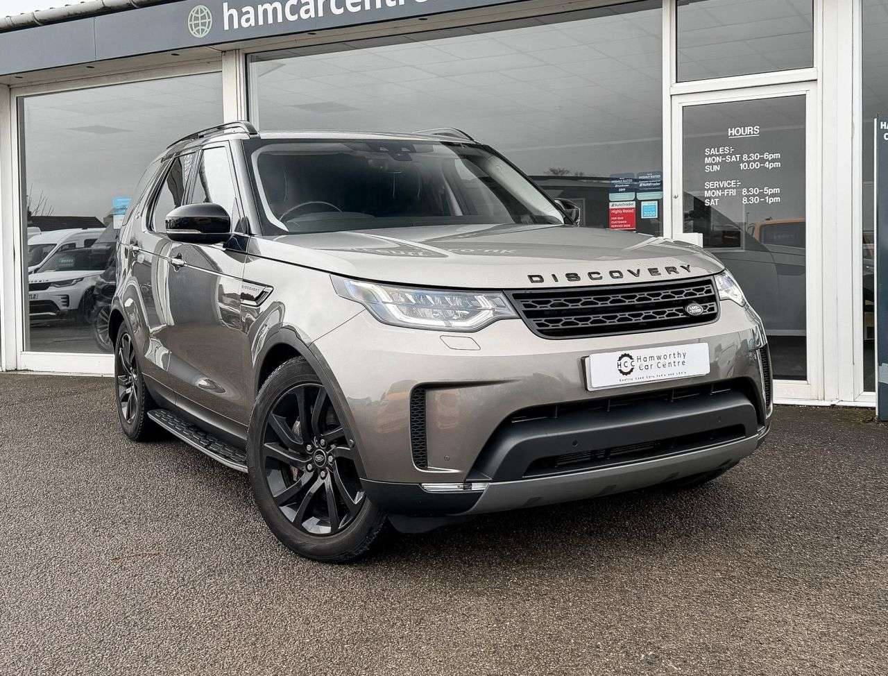 A 2019 LAND ROVER DISCOVERY 3.0 SD V6 HSE SUV 5 SEATS 5dr Diesel Auto 4WD Euro 6 (s/s) (306 ps) A 2019 LAND ROVER DISCOVERY 3.0 SD V6 HSE SUV 5 SEATS 5dr Diesel Auto 4WD Euro 6 (s/s) (306 ps)