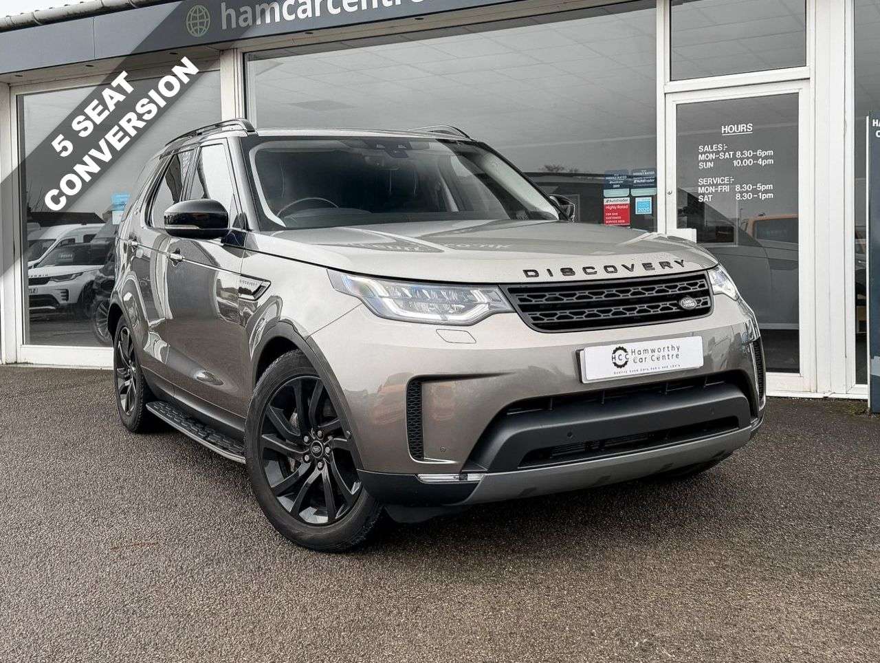 A 2019 LAND ROVER DISCOVERY 3.0 SD V6 HSE SUV 5 SEATS 5dr Diesel Auto 4WD Euro 6 (s/s) (306 ps) A 2019 LAND ROVER DISCOVERY 3.0 SD V6 HSE SUV 5 SEATS 5dr Diesel Auto 4WD Euro 6 (s/s) (306 ps)