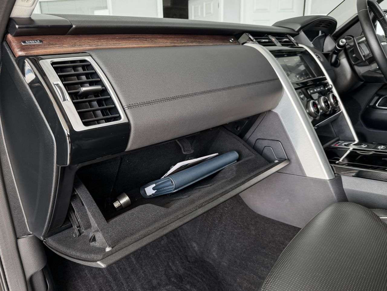 2019 LAND ROVER DISCOVERY 2019 LAND ROVER DISCOVERY