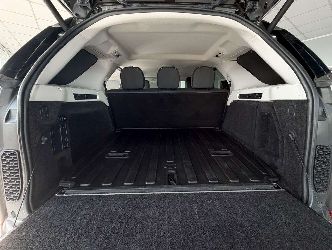 2019 LAND ROVER DISCOVERY 2019 LAND ROVER DISCOVERY
