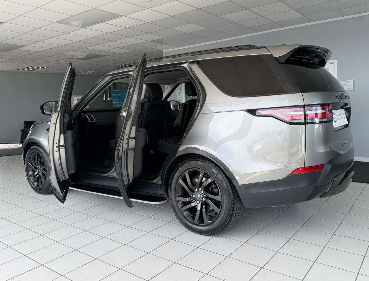 2019 LAND ROVER DISCOVERY 2019 LAND ROVER DISCOVERY