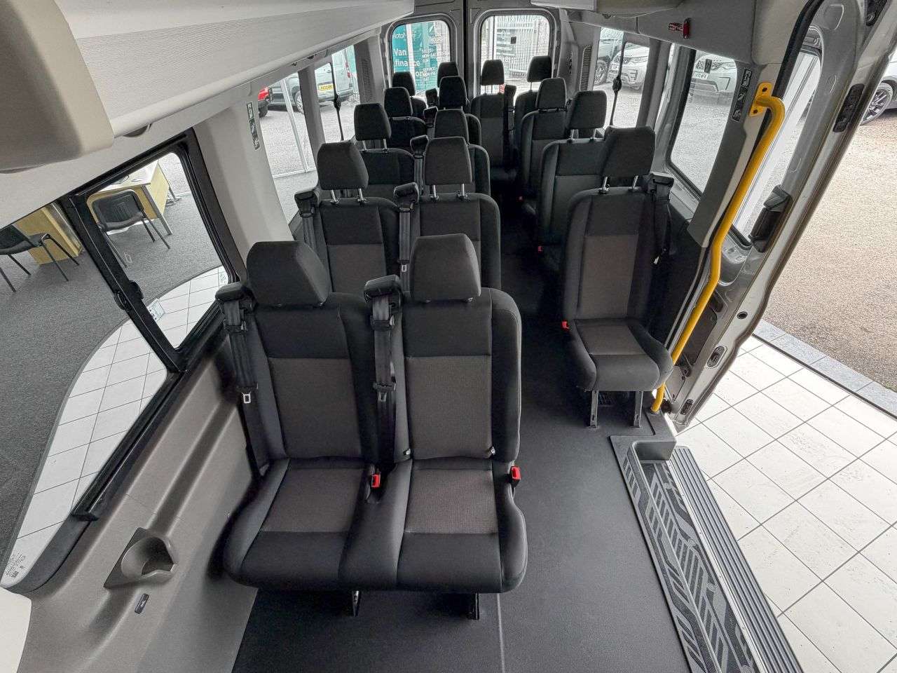 A 2023 FORD TRANSIT 2.0 460 EcoBlue Leader Minibus Double Cab 5dr Diesel Auto RWD L4 H3 Euro 6 A 2023 FORD TRANSIT 2.0 460 EcoBlue Leader Minibus Double Cab 5dr Diesel Auto RWD L4 H3 Euro 6