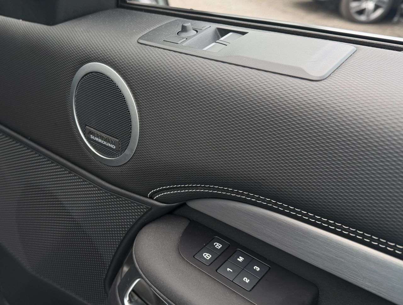 2025 LAND ROVER DISCOVERY 2025 LAND ROVER DISCOVERY