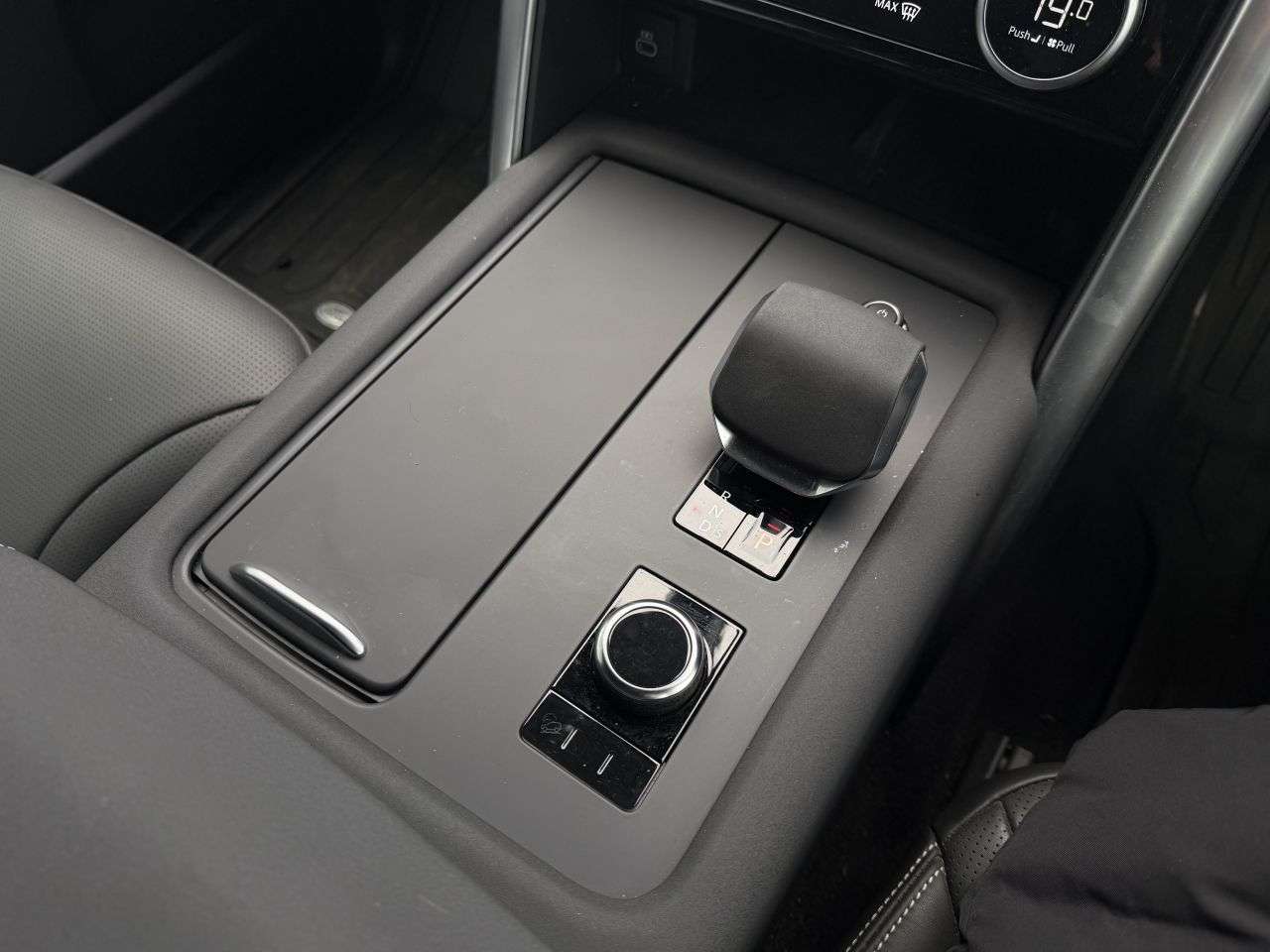 2025 LAND ROVER DISCOVERY 2025 LAND ROVER DISCOVERY