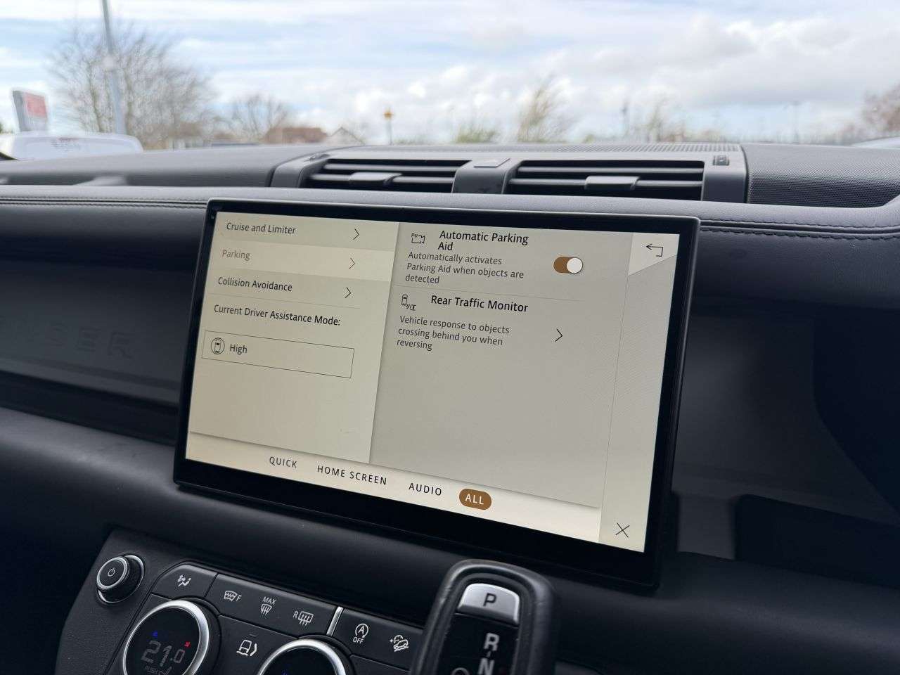 2024 LAND ROVER DEFENDER 2024 LAND ROVER DEFENDER