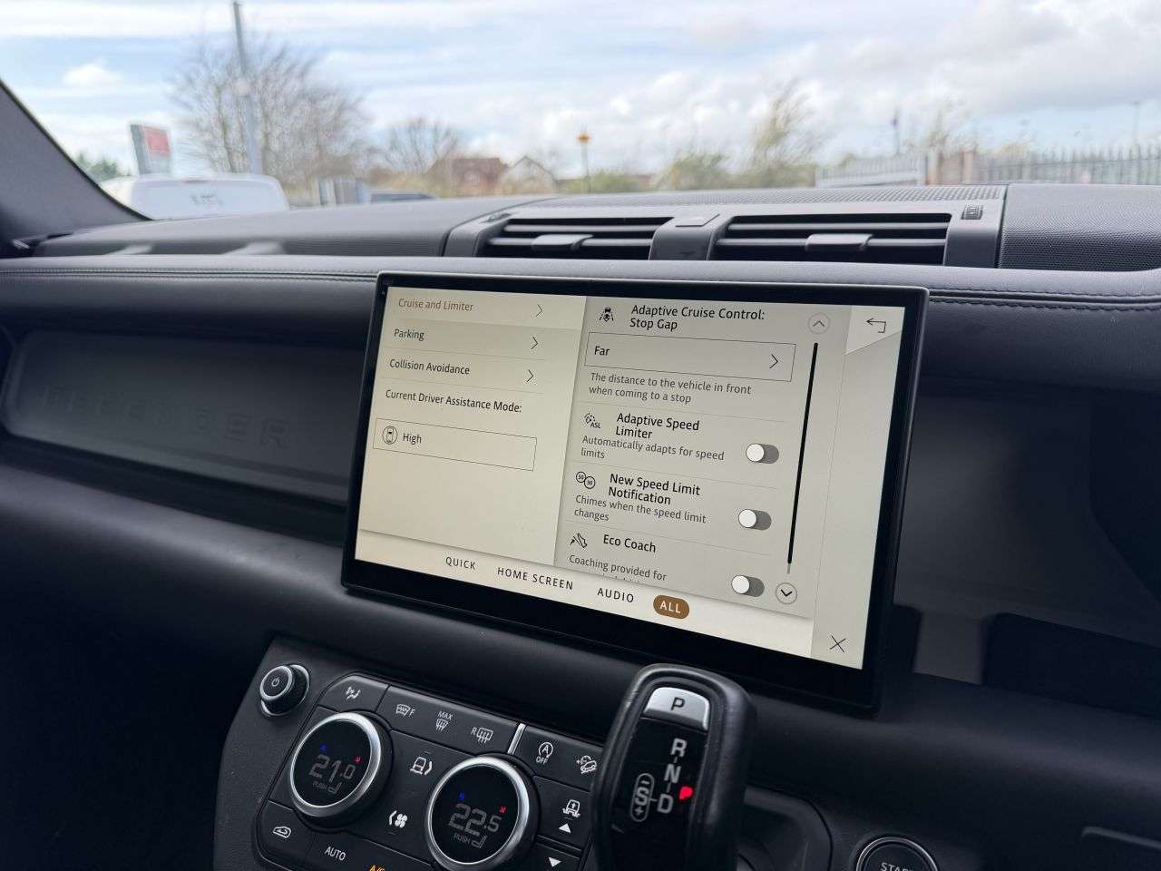 2024 LAND ROVER DEFENDER 2024 LAND ROVER DEFENDER