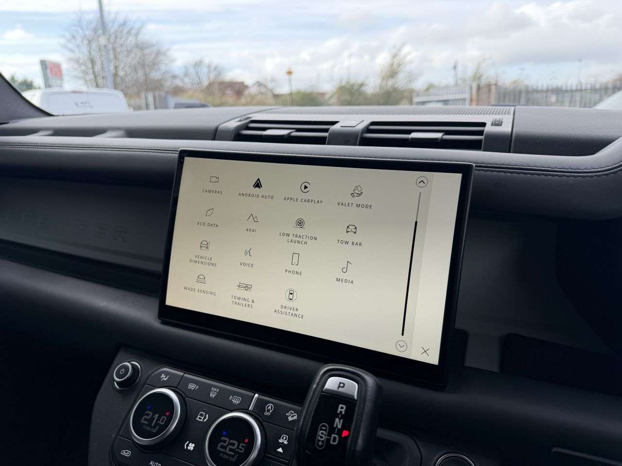 2024 LAND ROVER DEFENDER 2024 LAND ROVER DEFENDER