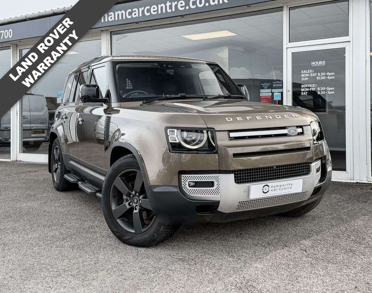 A 2024 LAND ROVER DEFENDER 3.0 D250 MHEV HSE Hard Top SUV 5dr Diesel Auto 4WD MWB Euro 6 (s/s) (250 ps A 2024 LAND ROVER DEFENDER 3.0 D250 MHEV HSE Hard Top SUV 5dr Diesel Auto 4WD MWB Euro 6 (s/s) (250 ps