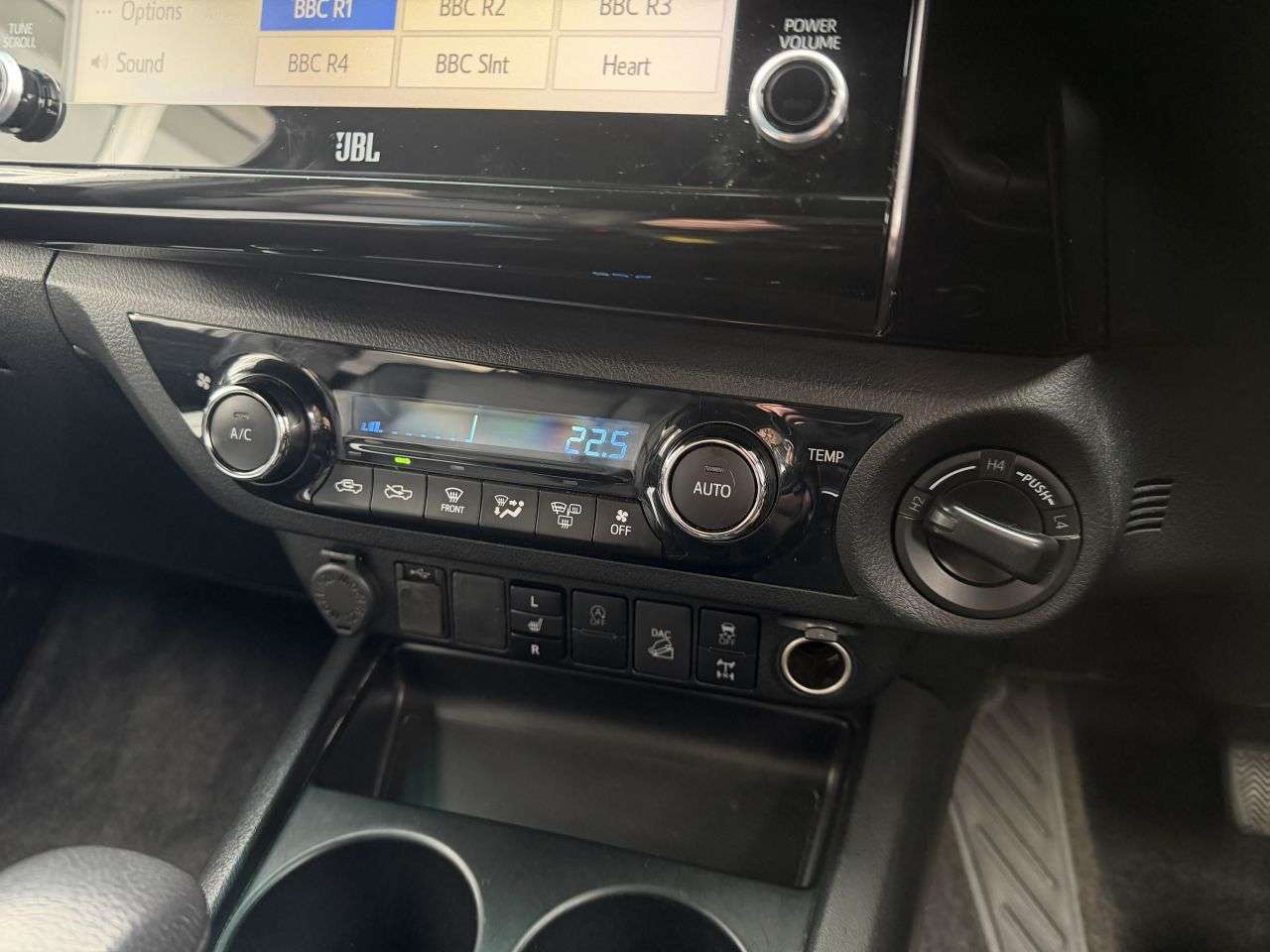 2021 TOYOTA HI-LUX 2021 TOYOTA HI-LUX