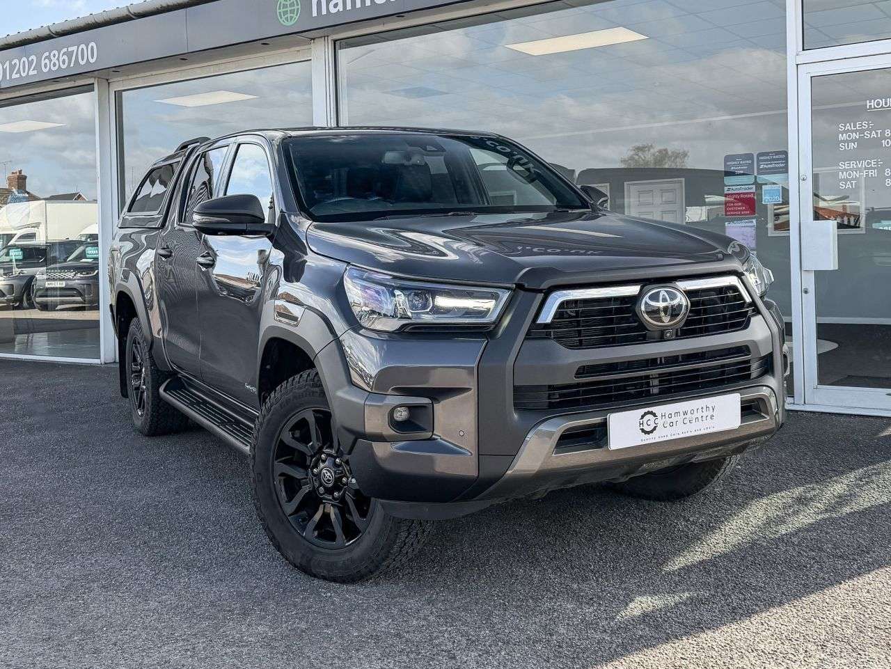 A 2022 TOYOTA HI-LUX 2.8 D-4D Invincible X Pickup Double Cab 4dr Diesel Auto 4WD Euro 6 (s/s) (2 A 2022 TOYOTA HI-LUX 2.8 D-4D Invincible X Pickup Double Cab 4dr Diesel Auto 4WD Euro 6 (s/s) (2