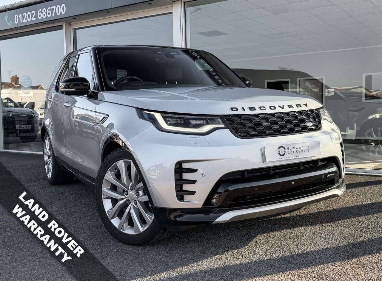 A 2023 LAND ROVER DISCOVERY 3.0 D300 MHEV R-Dynamic SE SUV 5dr Diesel Auto 4WD Euro 6 (s/s) (300 ps) ME A 2023 LAND ROVER DISCOVERY 3.0 D300 MHEV R-Dynamic SE SUV 5dr Diesel Auto 4WD Euro 6 (s/s) (300 ps) ME