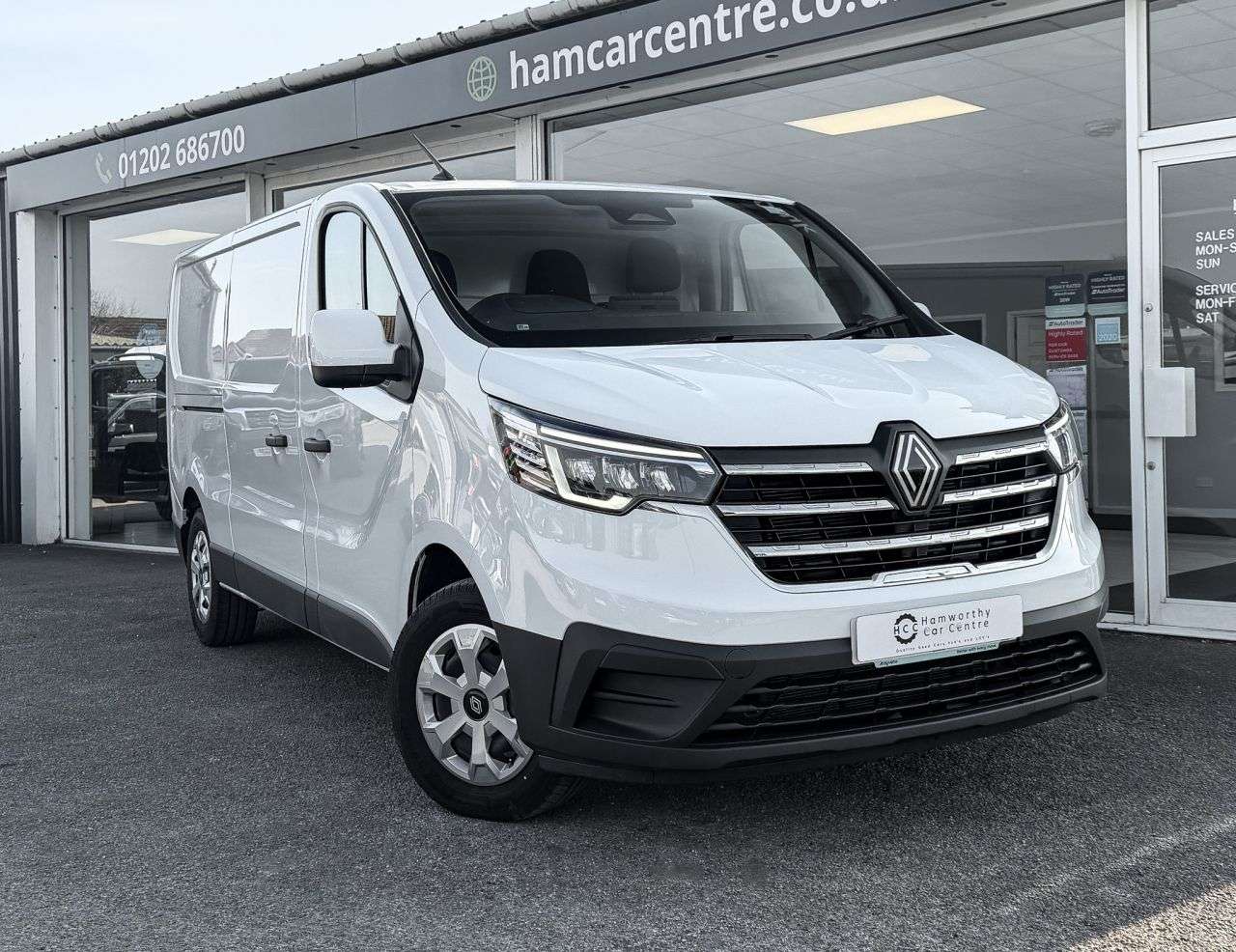 A 2025 RENAULT TRAFIC 2.0 dCi Blue LL30 Advance Panel Van 5dr Diesel EDC AUTOMATIC L2 H1 Euro 6 ( A 2025 RENAULT TRAFIC 2.0 dCi Blue LL30 Advance Panel Van 5dr Diesel EDC AUTOMATIC L2 H1 Euro 6 (