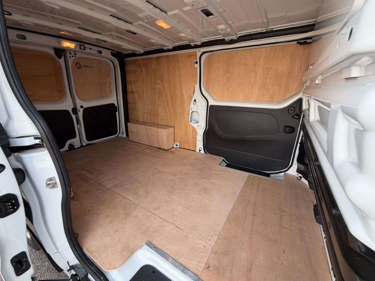 2025 RENAULT TRAFIC 2025 RENAULT TRAFIC