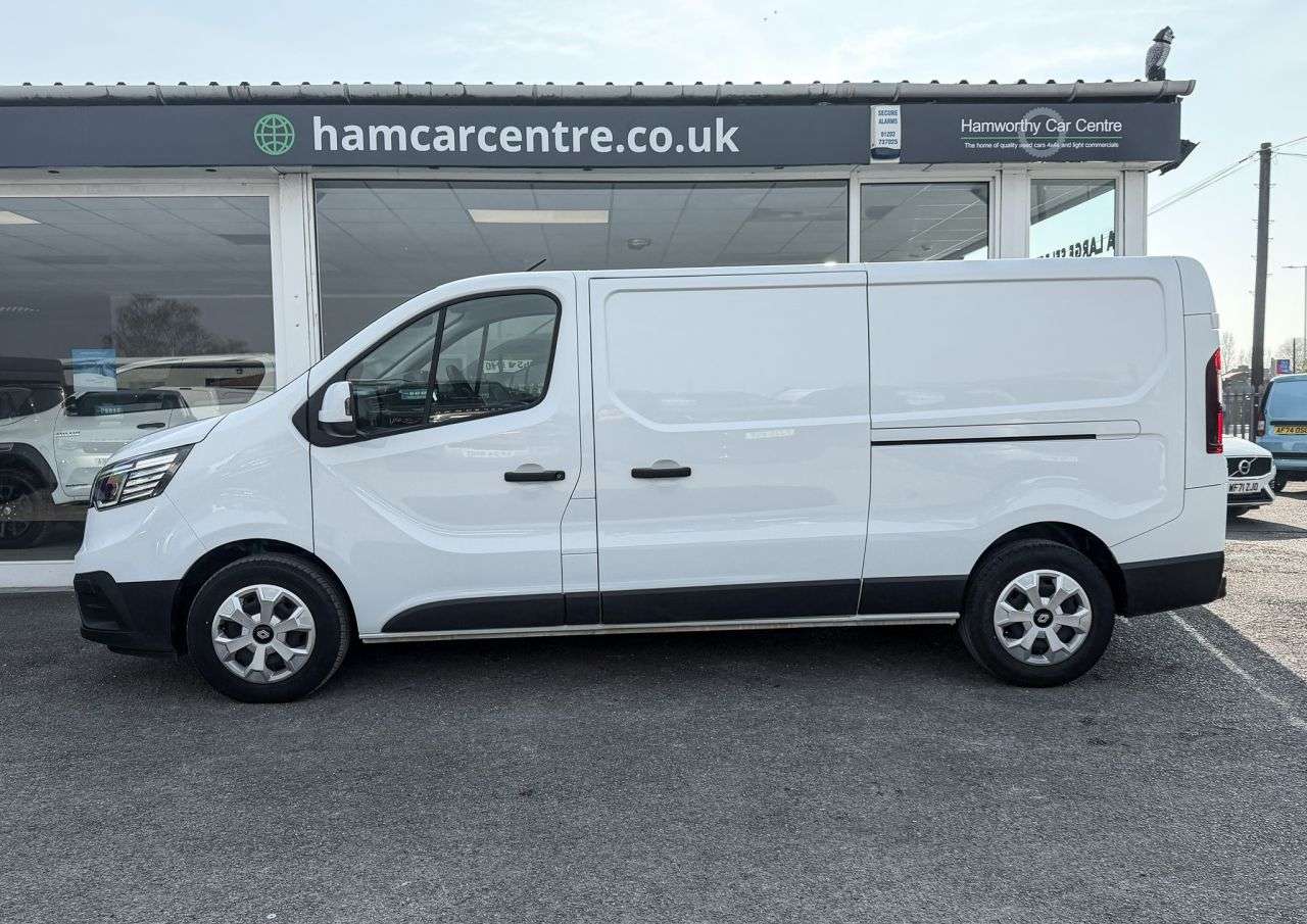 2025 RENAULT TRAFIC 2025 RENAULT TRAFIC