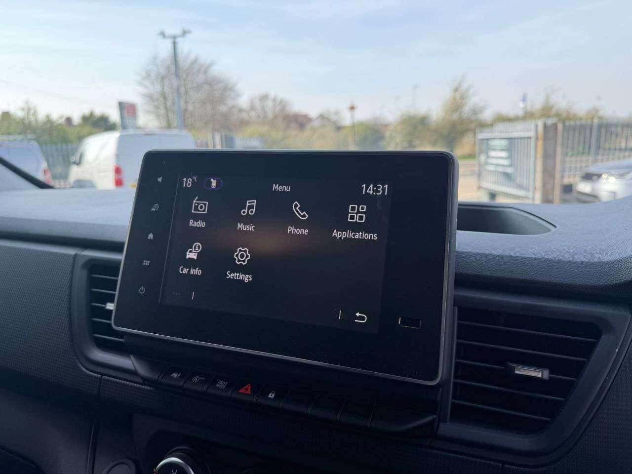2025 RENAULT TRAFIC 2025 RENAULT TRAFIC