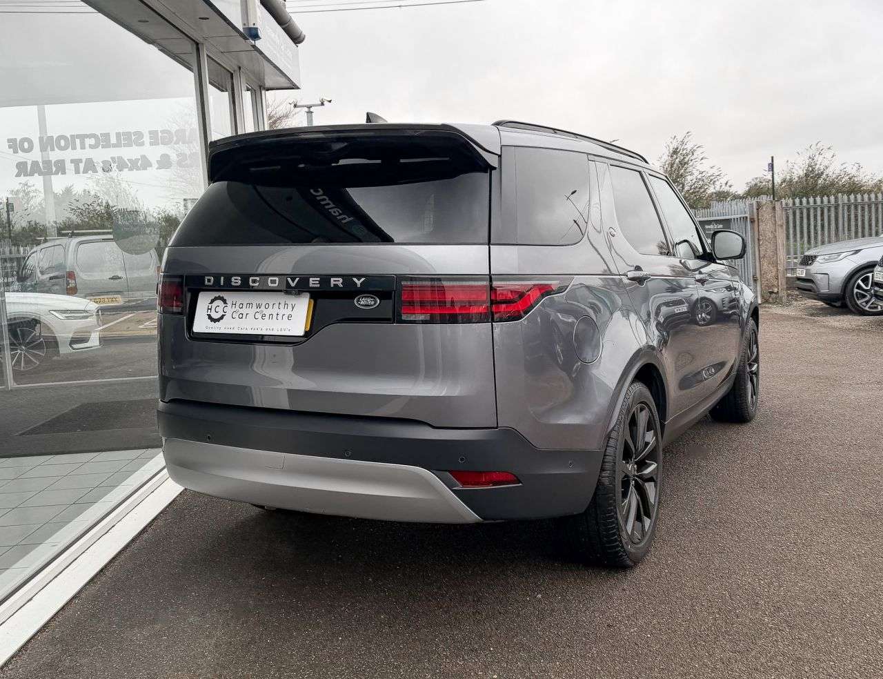 A 2023 LAND ROVER DISCOVERY 3.0 D300 MHEV SE SUV 5dr Diesel Auto 4WD Euro 6 (s/s) (300 ps) CALL FOR 5 S A 2023 LAND ROVER DISCOVERY 3.0 D300 MHEV SE SUV 5dr Diesel Auto 4WD Euro 6 (s/s) (300 ps) CALL FOR 5 S