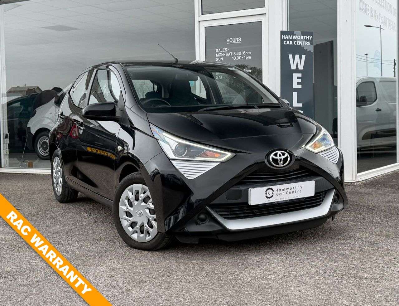 A 2021 TOYOTA AYGO 1.0 VVT-i x-play Hatchback 5dr Petrol Manual Euro 6 (s/s) (71 ps) NAV THRU A 2021 TOYOTA AYGO 1.0 VVT-i x-play Hatchback 5dr Petrol Manual Euro 6 (s/s) (71 ps) NAV THRU