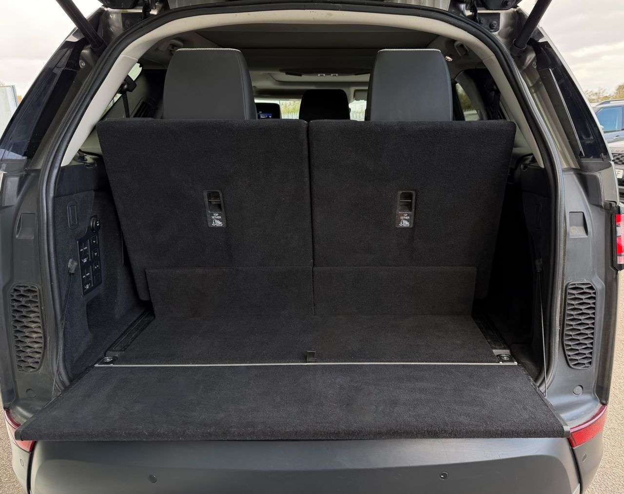 2017 LAND ROVER DISCOVERY 2017 LAND ROVER DISCOVERY