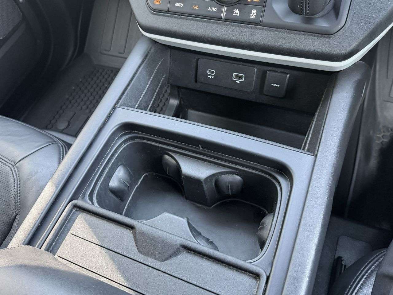 2022 LAND ROVER DEFENDER 2022 LAND ROVER DEFENDER
