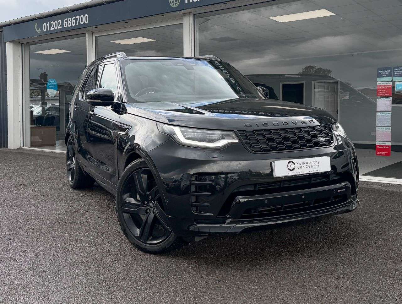A 2023 LAND ROVER DISCOVERY 3.0 D300 MHEV 5 SEATS R-Dynamic HSE SUV 5dr Diesel Auto 4WD Euro 6 (s/s) (3 A 2023 LAND ROVER DISCOVERY 3.0 D300 MHEV 5 SEATS R-Dynamic HSE SUV 5dr Diesel Auto 4WD Euro 6 (s/s) (3