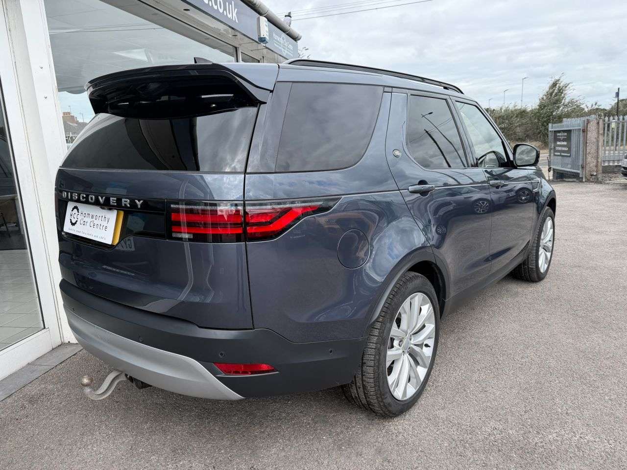 A 2025 LAND ROVER DISCOVERY 3.0 D350 MHEV SE SUV 5dr Diesel Auto 4WD Euro 6 (s/s) (350 ps) AIR SUSPENSI A 2025 LAND ROVER DISCOVERY 3.0 D350 MHEV SE SUV 5dr Diesel Auto 4WD Euro 6 (s/s) (350 ps) AIR SUSPENSI