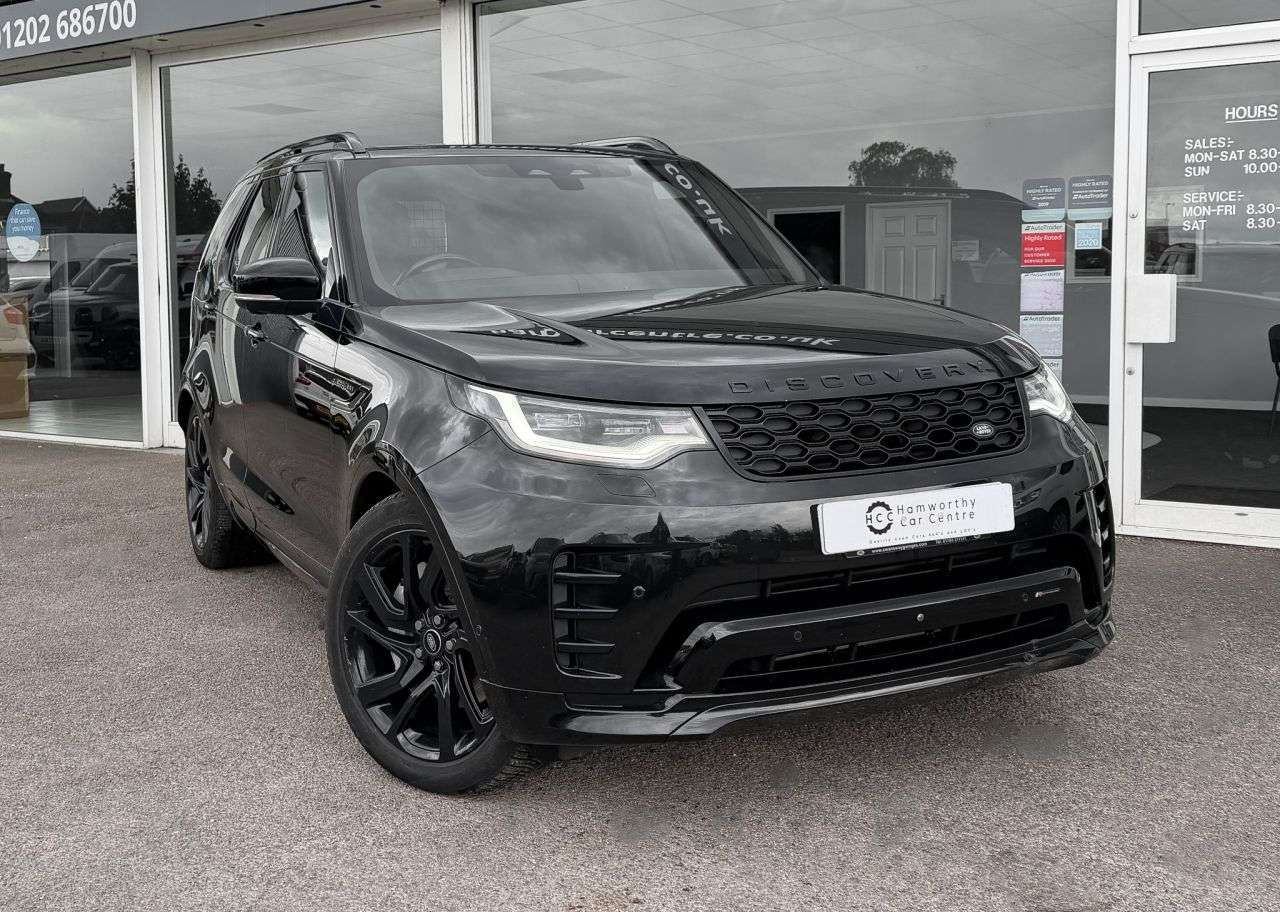 A 2022 LAND ROVER DISCOVERY 3.0 D300 MHEV R-Dynamic HSE SUV 5dr Diesel Auto 4WD Euro 6 (s/s) (300 ps) 3 A 2022 LAND ROVER DISCOVERY 3.0 D300 MHEV R-Dynamic HSE SUV 5dr Diesel Auto 4WD Euro 6 (s/s) (300 ps) 3