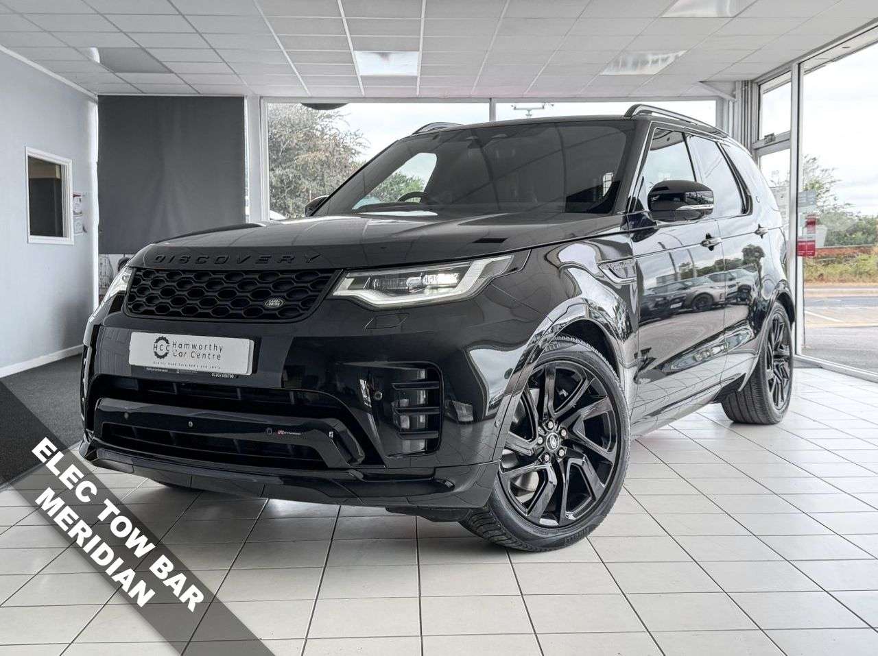 A 2022 LAND ROVER DISCOVERY 3.0 D300 MHEV R-Dynamic HSE SUV 5dr Diesel Auto 4WD Euro 6 (s/s) (300 ps) 3 A 2022 LAND ROVER DISCOVERY 3.0 D300 MHEV R-Dynamic HSE SUV 5dr Diesel Auto 4WD Euro 6 (s/s) (300 ps) 3