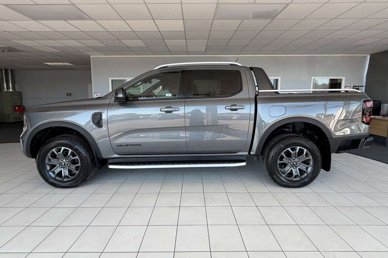 A 2023 FORD RANGER 2.0 TD EcoBlue Wildtrak Pickup Double Cab Auto (205 ps) ADAPTIVE CRUISE+HEA A 2023 FORD RANGER 2.0 TD EcoBlue Wildtrak Pickup Double Cab Auto (205 ps) ADAPTIVE CRUISE+HEA