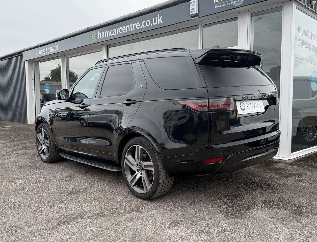 A 2024 LAND ROVER DISCOVERY 3.0 D300 MHEV Dynamic HSE SUV 5dr Diesel Auto 4WD Euro 6 (s/s) (300 ps) WAD A 2024 LAND ROVER DISCOVERY 3.0 D300 MHEV Dynamic HSE SUV 5dr Diesel Auto 4WD Euro 6 (s/s) (300 ps) WAD