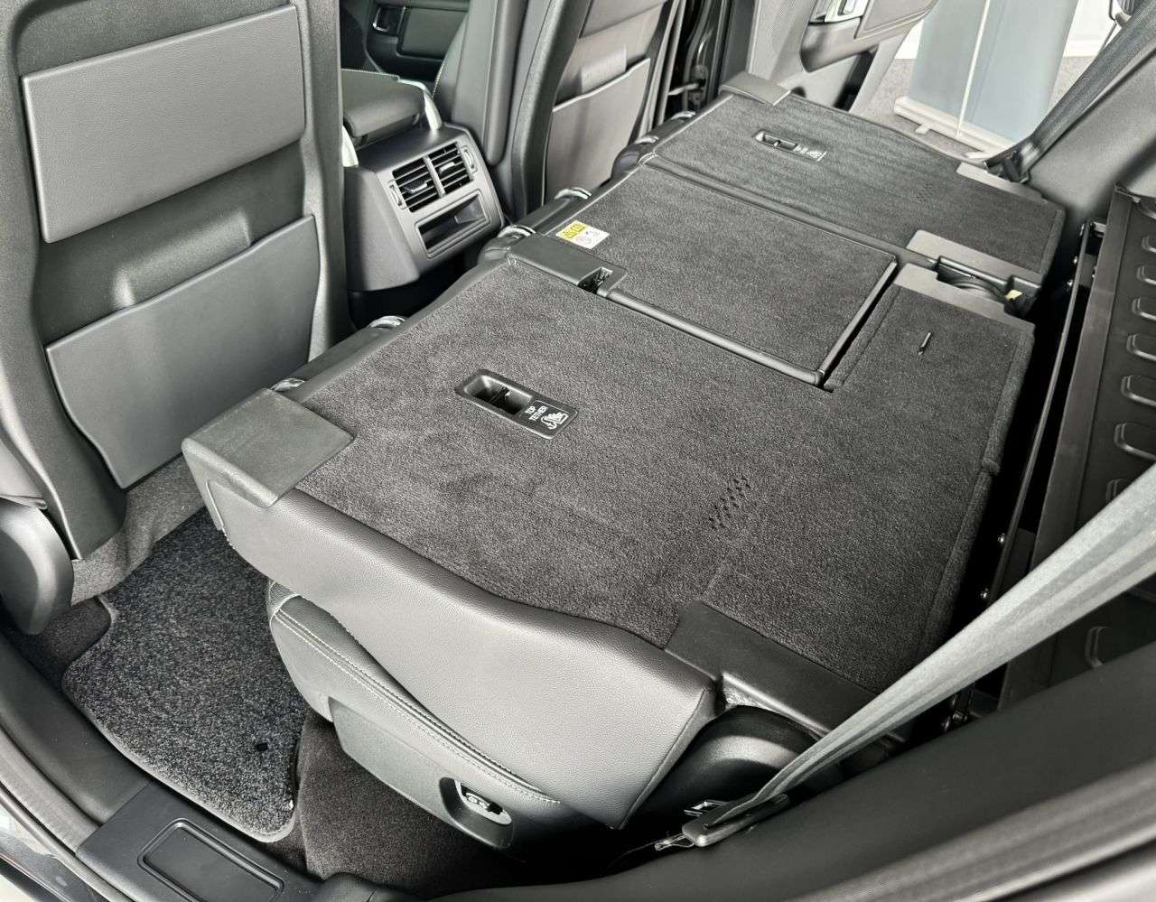 2026 LAND ROVER DISCOVERY 2026 LAND ROVER DISCOVERY