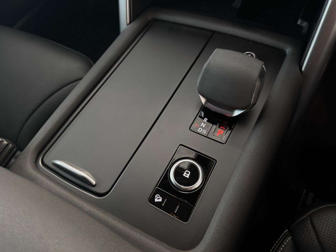 2026 LAND ROVER DISCOVERY 2026 LAND ROVER DISCOVERY