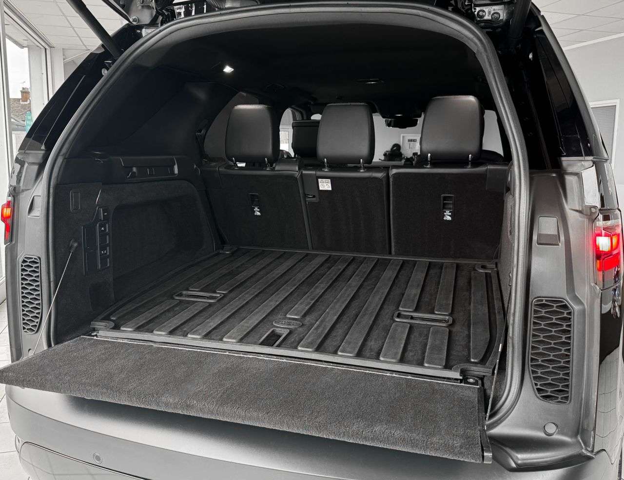 2026 LAND ROVER DISCOVERY 2026 LAND ROVER DISCOVERY
