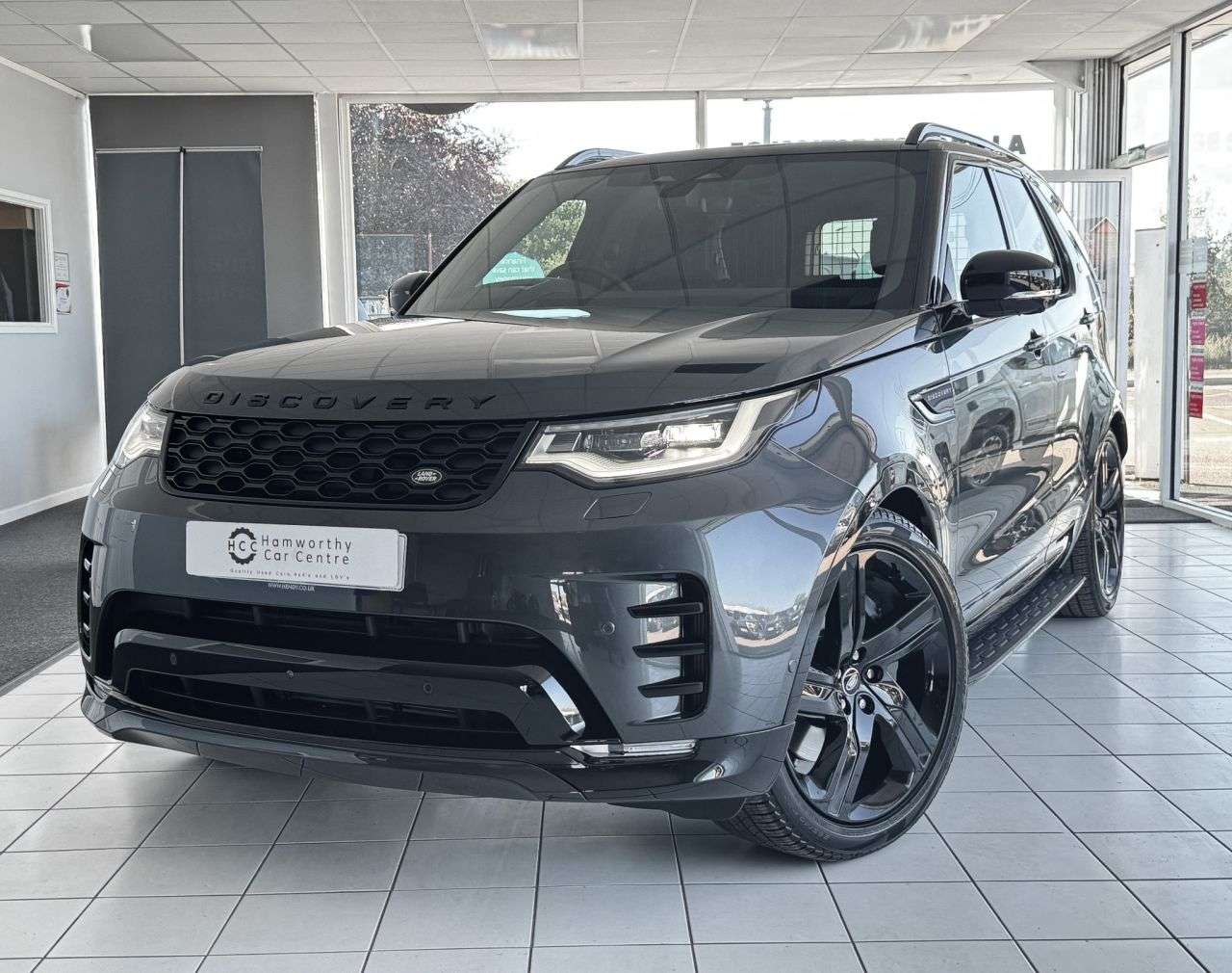 A 2026 LAND ROVER DISCOVERY 3.0 D350 MHEV Dynamic HSE SUV (350 ps) 5 OR 7 SEATS OPTIONS A 2026 LAND ROVER DISCOVERY 3.0 D350 MHEV Dynamic HSE SUV (350 ps) 5 OR 7 SEATS OPTIONS