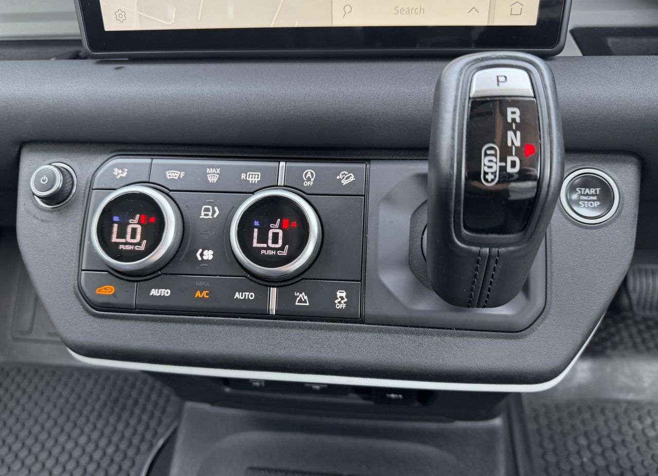 2021 LAND ROVER DEFENDER 110 2021 LAND ROVER DEFENDER 110