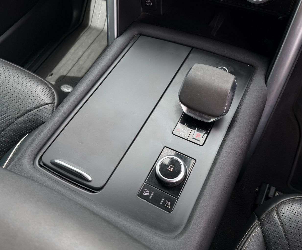 2024 LAND ROVER DISCOVERY 2024 LAND ROVER DISCOVERY