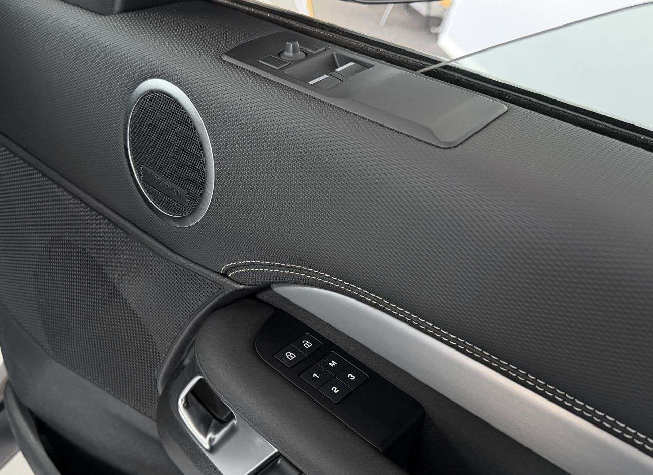 2024 LAND ROVER DISCOVERY 2024 LAND ROVER DISCOVERY