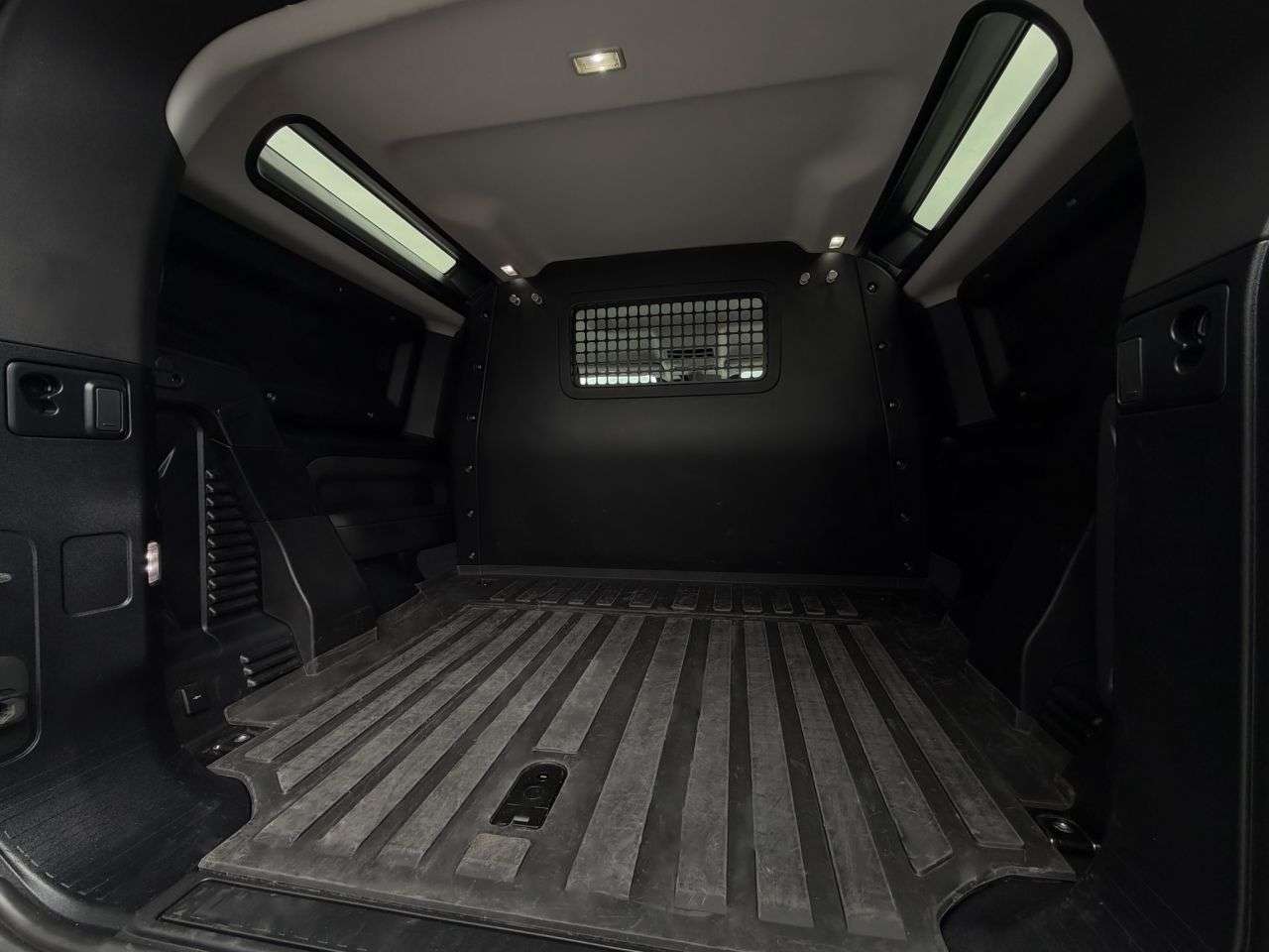 2023 LAND ROVER DEFENDER 2023 LAND ROVER DEFENDER