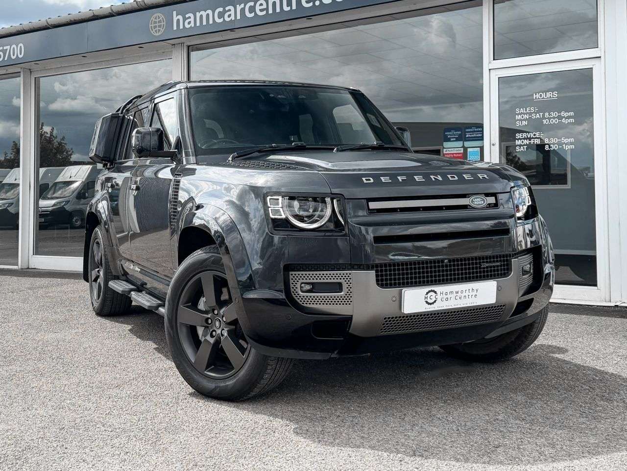 A 2023 LAND ROVER DEFENDER 110 3.0 D300 MHEV X-Dynamic HSE - 5 SEATS Hard Top Diesel Auto 4WD (300 ps) FUL A 2023 LAND ROVER DEFENDER 110 3.0 D300 MHEV X-Dynamic HSE - 5 SEATS Hard Top Diesel Auto 4WD (300 ps) FUL